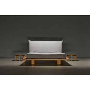 NUVOLA łóżko z litego drewna – lekkość w finezyjnym wydaniu