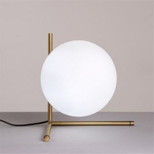 Mleczna kula - lampa stołowa