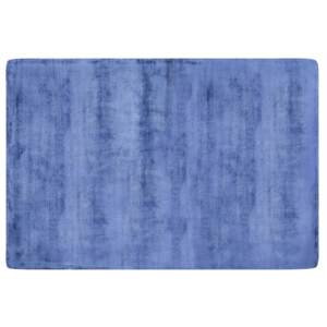 Nowoczesny dywan z wiskozy krótkie włosie prostokątny 140 x 200 cm niebieski Gesi Beliani