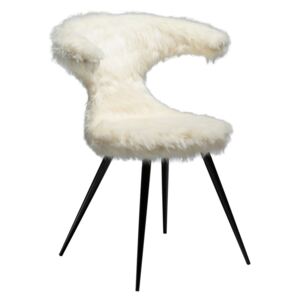 Białe krzesło z imitacją owczej skóry DAN-FORM Denmark Flair