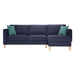 Granatowa prawostronna sofa narożna i 2 jasnoniebieskimi poduszkami Stella Cadente Maison Canoa