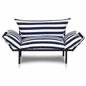 Niebiesko-biała sofa w paski Kate Louise Quinny