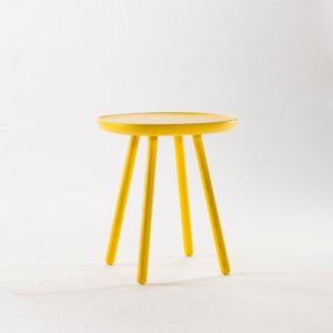 Żółty stolik z litego drewna EMKO Naïve Small