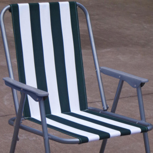 Krzesło na plażę w paski