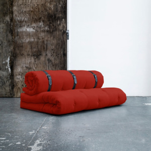 Sofa rozkładana z wyszywanym paskiem Karup Buckle Up Red