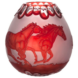 Wazon Konie, kolor rubinowy, wysokość 280 mm